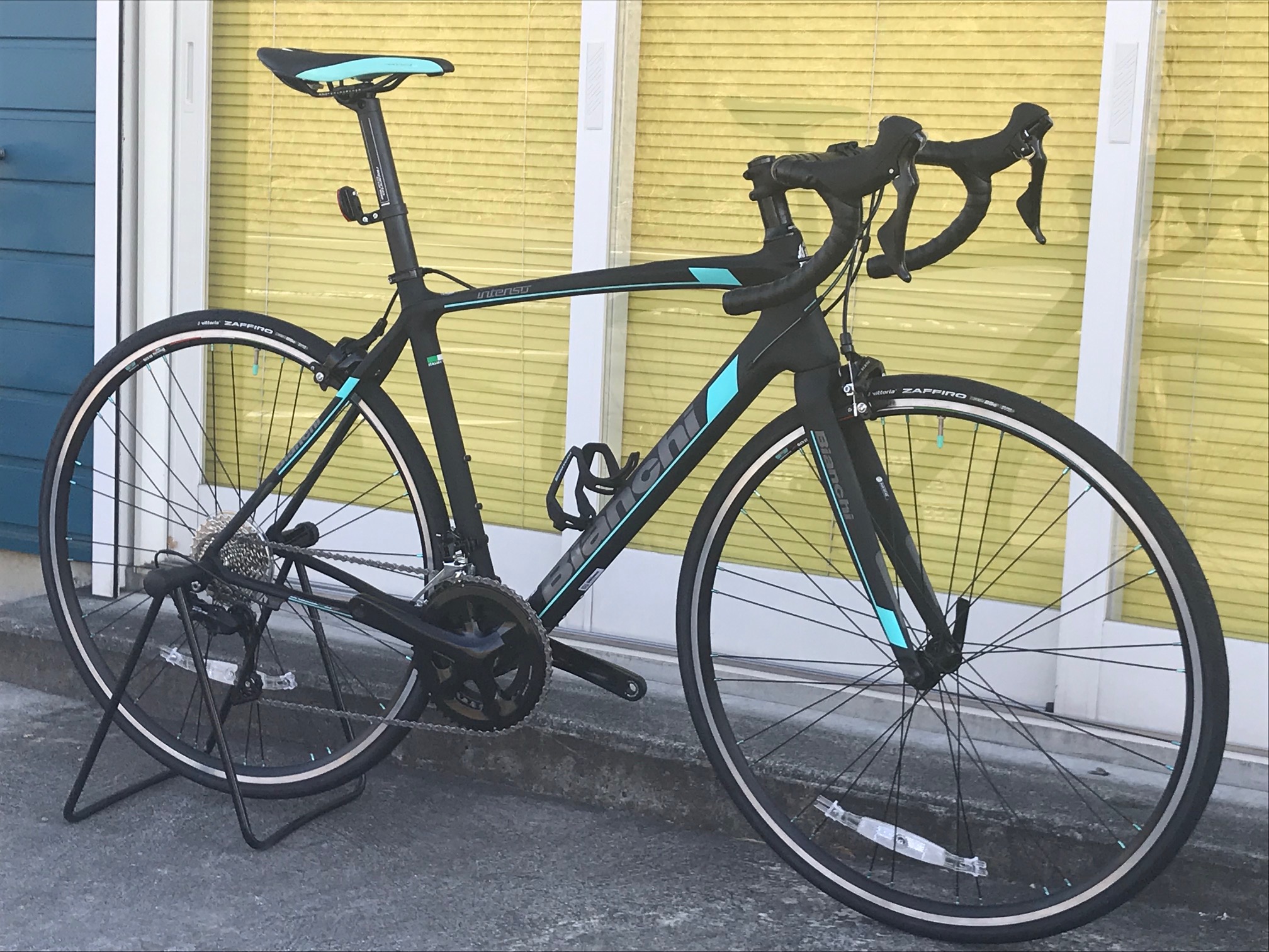 Bianchi Intenso 105 2019年モデル カスタマイズ品車・バイク・自転車